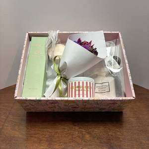 Mothers Day: A little something - Full of fragrance
