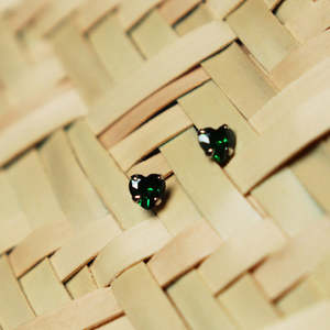 Jewelry: Little Taonga - Kawakawa Gem Studs - Sliver