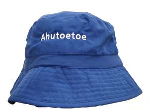 Ahutoetoe School: Ahutoetoe School - Sunhat