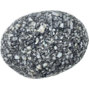 Rocks, minerals & fossils: Granite rock (rounded)