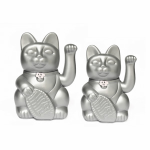 Living: Diminuto Cielo Silver Luckycat Decorative Tabletop Object