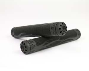 Grips: Root Ind R2 Grips - 1 Colour