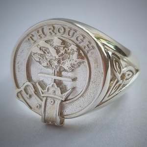 Hamilton Clan Crest Signet Ring - celtic sides