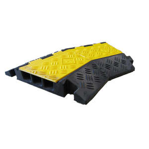 Barrier Protection: Sitemate 3 CH Protector Ramp Corner Rubber 45 Deg Right