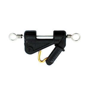 Game Fishing Accessories: AFTCO Goldfinger Outrigger Release Clip