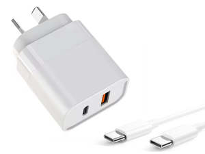 Cables: iPhone 17 Pro Max Fast Charger 30W