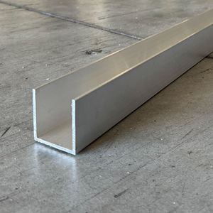 Square Hollow: 30 x 30 x 2 mm R3 Square Hollow 5.95M - SD ALUMINIUM