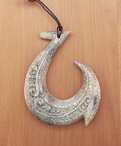Products: Whalebone Hei Matau Hook (O14)