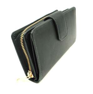 Wallets: Womens Medium Wallet