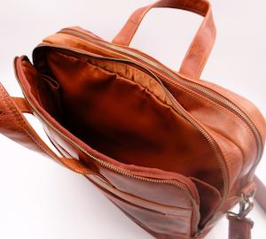 Mens: Large Vintage Business/Overnight Bag