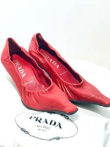 Frontpage: Prada Red Leather Pointed Toes