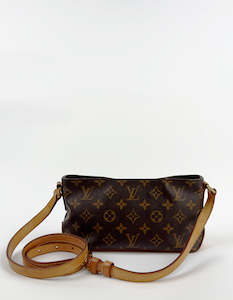 Louis Vuttion: Monogram Trotteur Crossbody