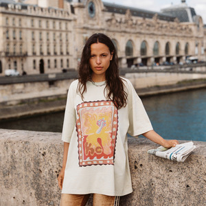 King Csilla: Hibiscus Tee