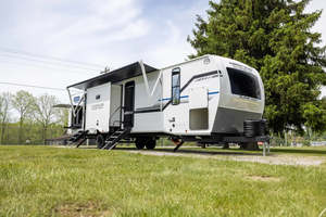 Tiny Homes: Alpha Wolf 33BH – 2-Bedroom 7+ Berth Bunkhouse Caravan for Sale NZ