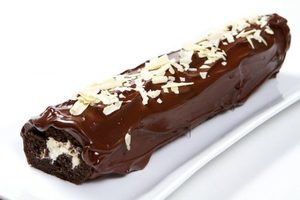 Products: Chocolate Log - Fresh Cream - Send A Chocolate Cake