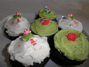 Products: Christmas Cup Cake – Send A Chocolate Cake