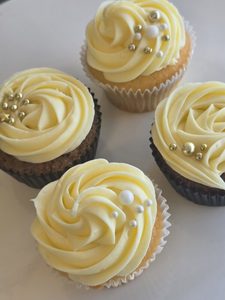 Mini Cupcakes - Decorated - Send A Chocolate Cake