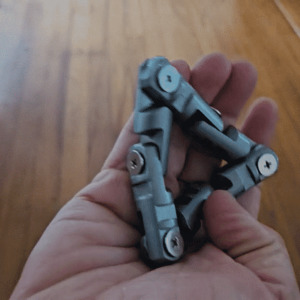 Fidget Toy Kits: Tri-finity Fidget