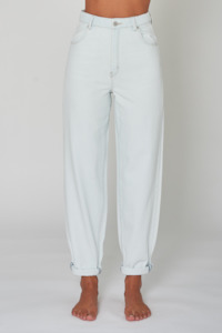 Rollas Womens Jeans: Genie Jean - Eco Supermodel Bleach