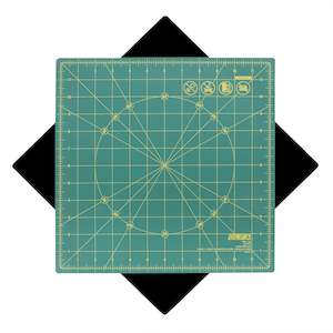 Olfa: OLFA® 12" X 12" Rotating Cutting Mat *Self Healing*