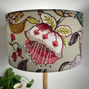 Specials: Ready-made MEDIUM barrel Magenta Floral