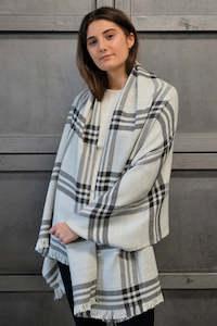 Scarves: Pucara Shawl