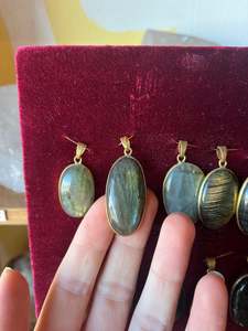 Jewellery: Labradorite Pendant