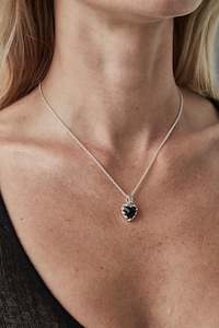 Guess Jewellery: Stolen Girlfriends Club Mini Love Claw Necklace Onyx