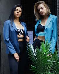 Frontpage: Vine Me Up Crop Top