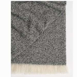 Clive Throw - Shadow