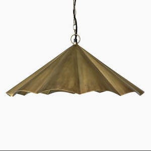 Products: Scalloped Pendant Large - Gold