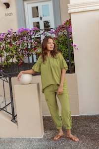 Caths Favourites: Betty Basics Adrianna Jogger Pistachio