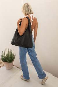 Louenhide Avery Shoulder Bag Black