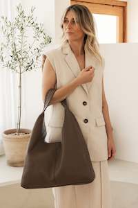 Louenhide: Louenhide Avery Shoulder Bag Mocha