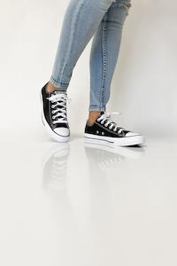 Converse Chuck Taylor All Star Leather Low Black