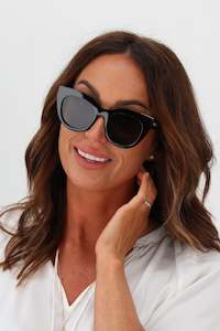 Le Specs: Le Specs Air Heart Black Gold