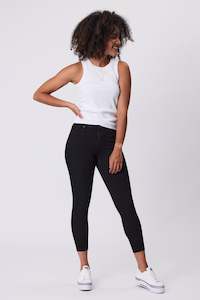 Paper Heart Lola: Shine On Label Cropped Sculpt Jeans Black