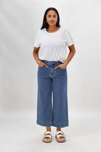 Shine On Label Denim Collection: Shine On Label Owen Wide Leg Cropped Jean Washed Blue