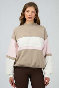 Hoodies Crews: All About Eve Performance Box Crew Stone