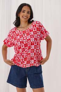 Sale Tops: Gloss The Label Coastal Top Pink Print