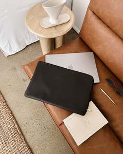 Louenhide Liv Laptop Case Black