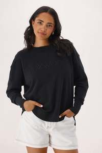 Hoodies Crews: Foxwood Simplified Crew Black on Black