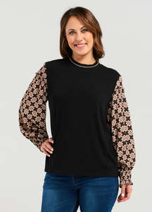 70 100: Zafina Kiana Top