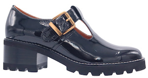 Shoes: BRESLEY DERRY