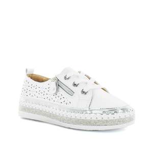 Just Bee: JUST BEE CHELSY