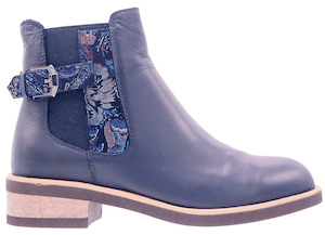 Boots For Women: Bresley Deonta