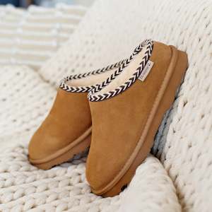 Slippers For Women: Bearpaw Tabitha
