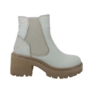 Mid Knee Length Boots: Mago Milly