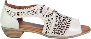 Hinako: Hinako Chinchilla