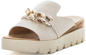 Just Bee: Just Bee Camara